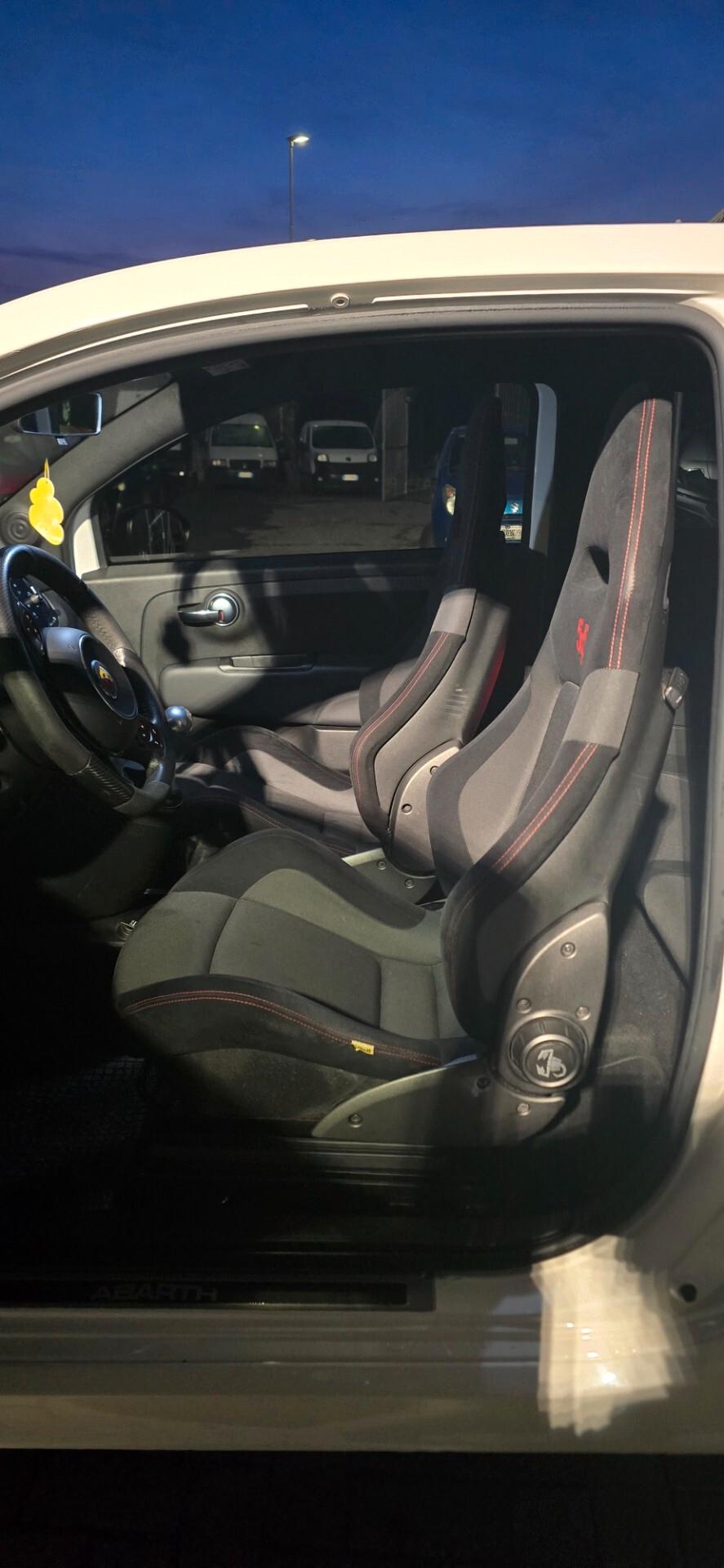 Abarth 595 1.4 Turbo T-Jet 180 CV Competizione