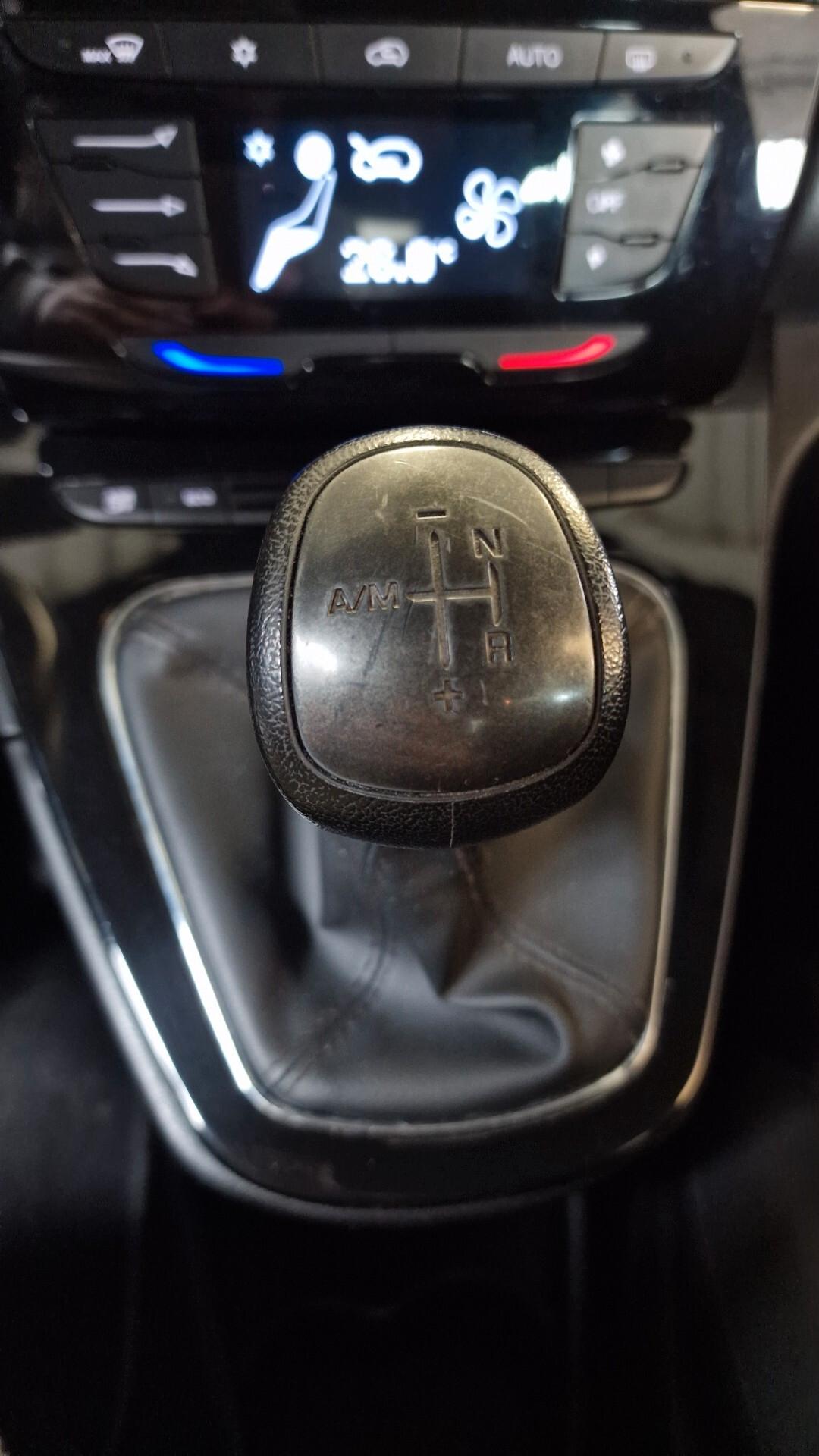 Lancia Ypsilon 0.9 TwinAir 85 CV 5 porte S&S Platinum