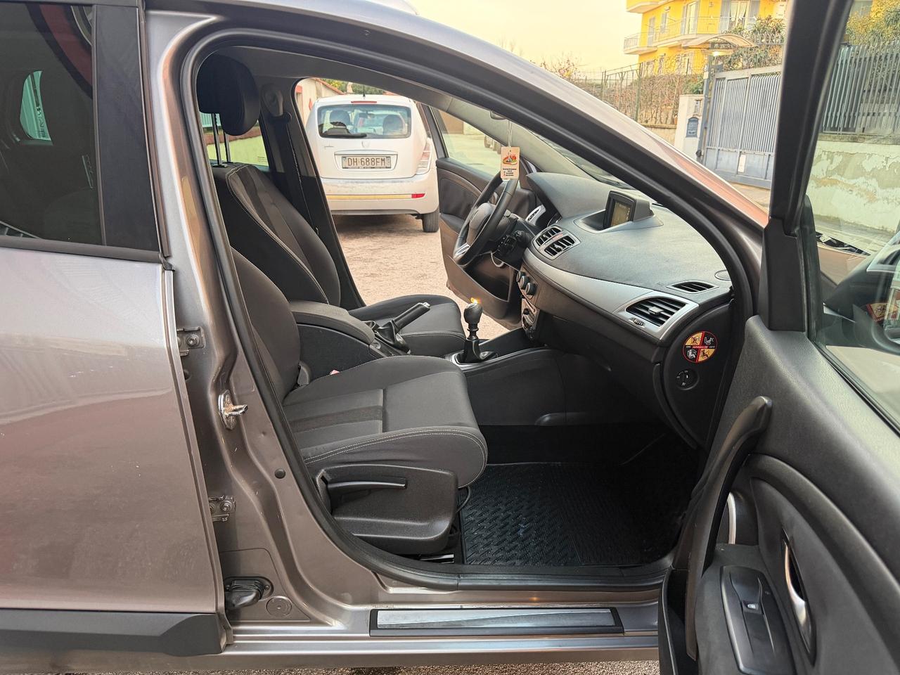 Renault Megane Mégane 1.5 dCi 110CV EDC SporTour Attractive