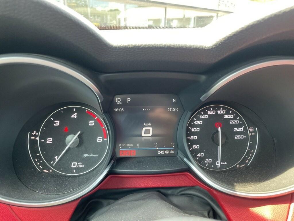 Alfa Romeo Stelvio 2.2 Turbo Business Q4 Auto
