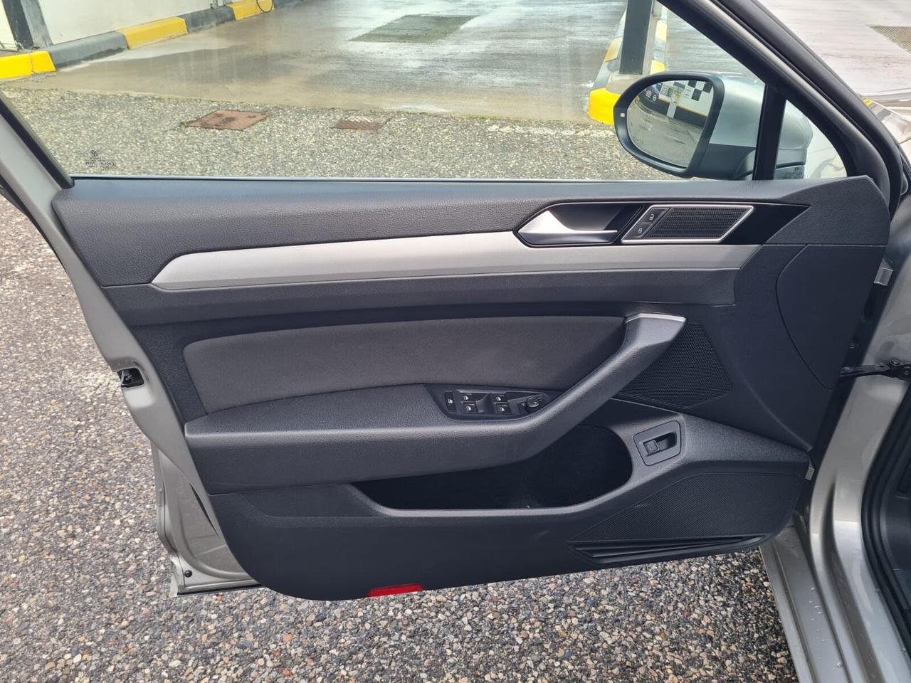 Volkswagen Passat PARI AL NUOVO