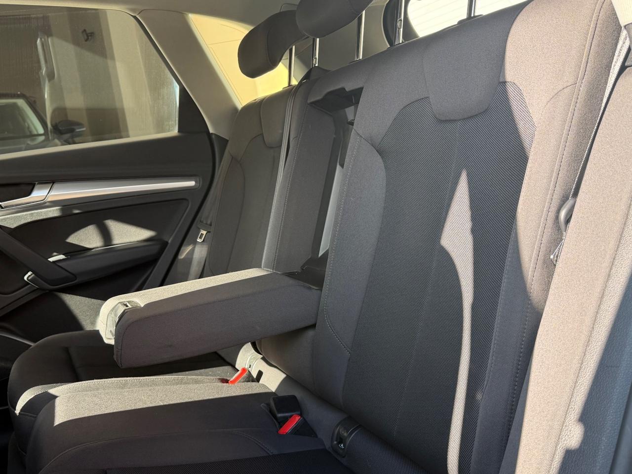 AUDI Q5 35 TDI QUATTRO S TRONIC BUS. SPORT