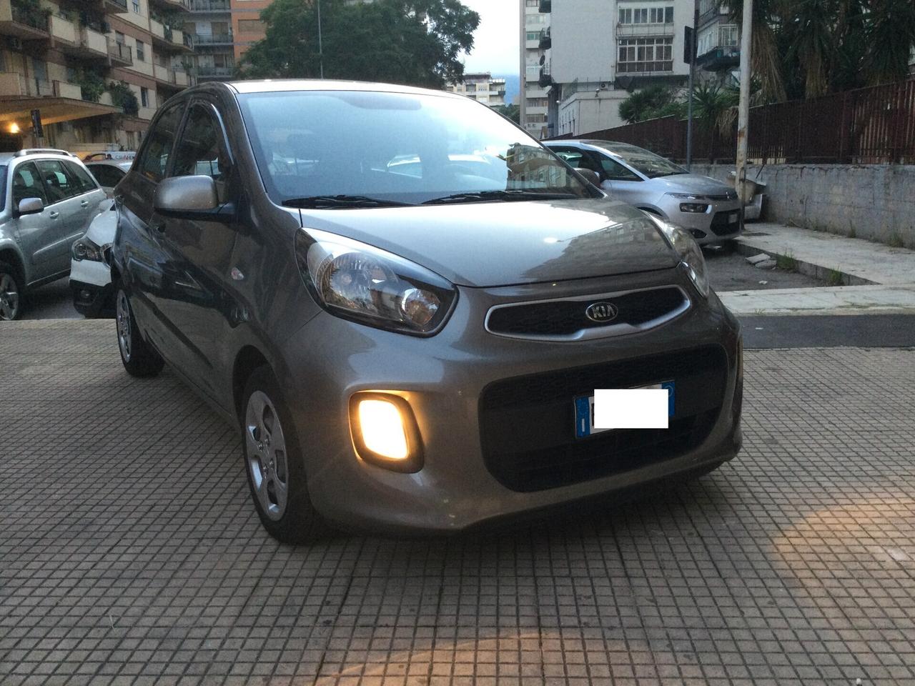 Kia Picanto 1.0 12V 5 porte Glam