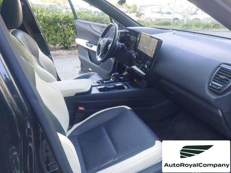 Lexus NX Hybrid Luxury 4WD IVA ESPOSTA