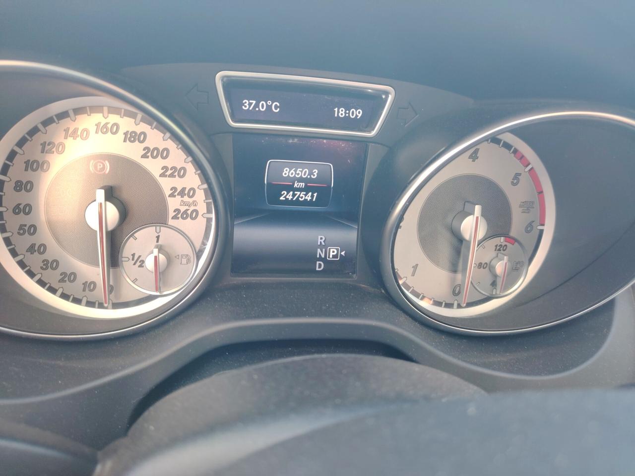 Mercedes-benz GLA 200 CDI Automatic 4Matic Sport
