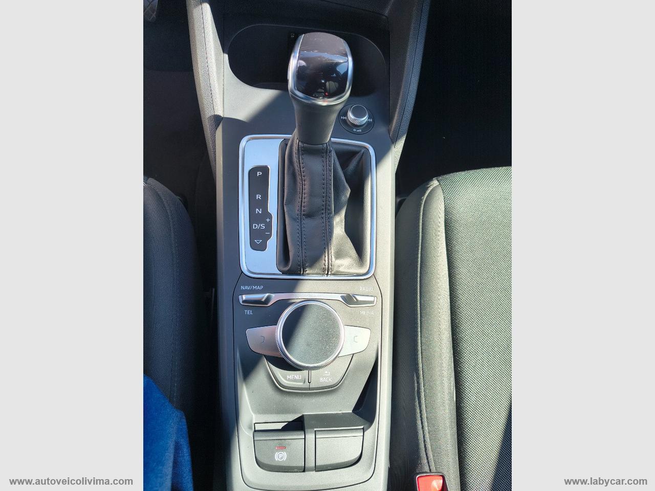 AUDI Q2 30 TDI S tronic Business Plus