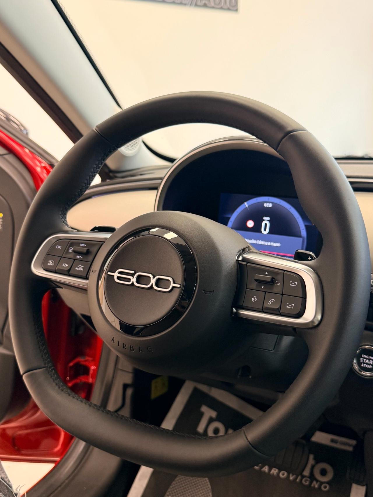 Fiat 600 1.2 hybrid La Prima auto NAVI,TELECAMERA 360,PELLE CHIAR,APPLE CARPLAY,VIRTUAL COCKPIT,ANDROID AUTO,