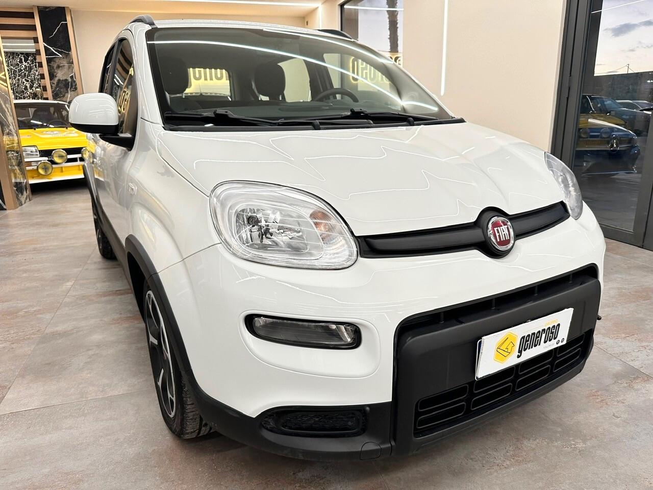 Fiat Panda 1.0 70 CV S&S Hybrid City Cross 2021