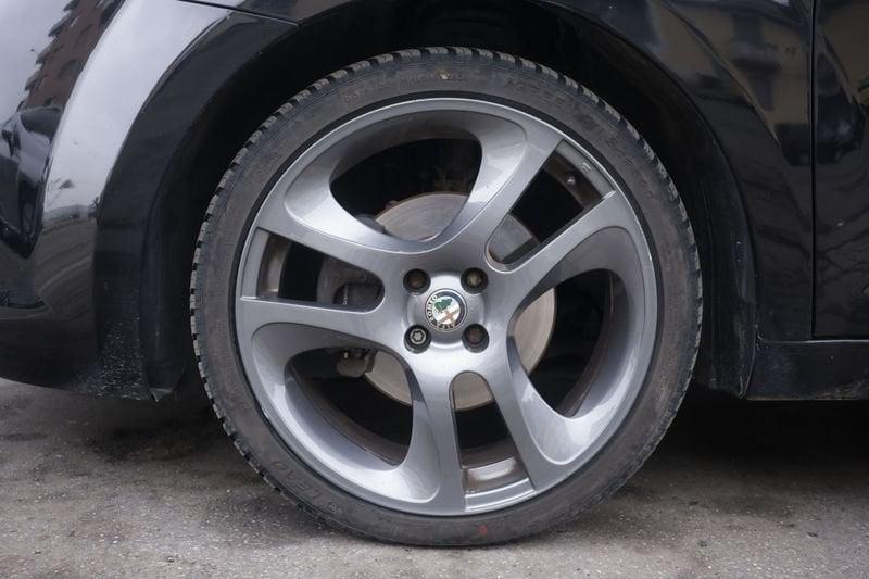 Alfa Romeo MiTo Alfa Romeo MiTo 1.6 JTDm 16V Distinctive 88KW ANNO 2011