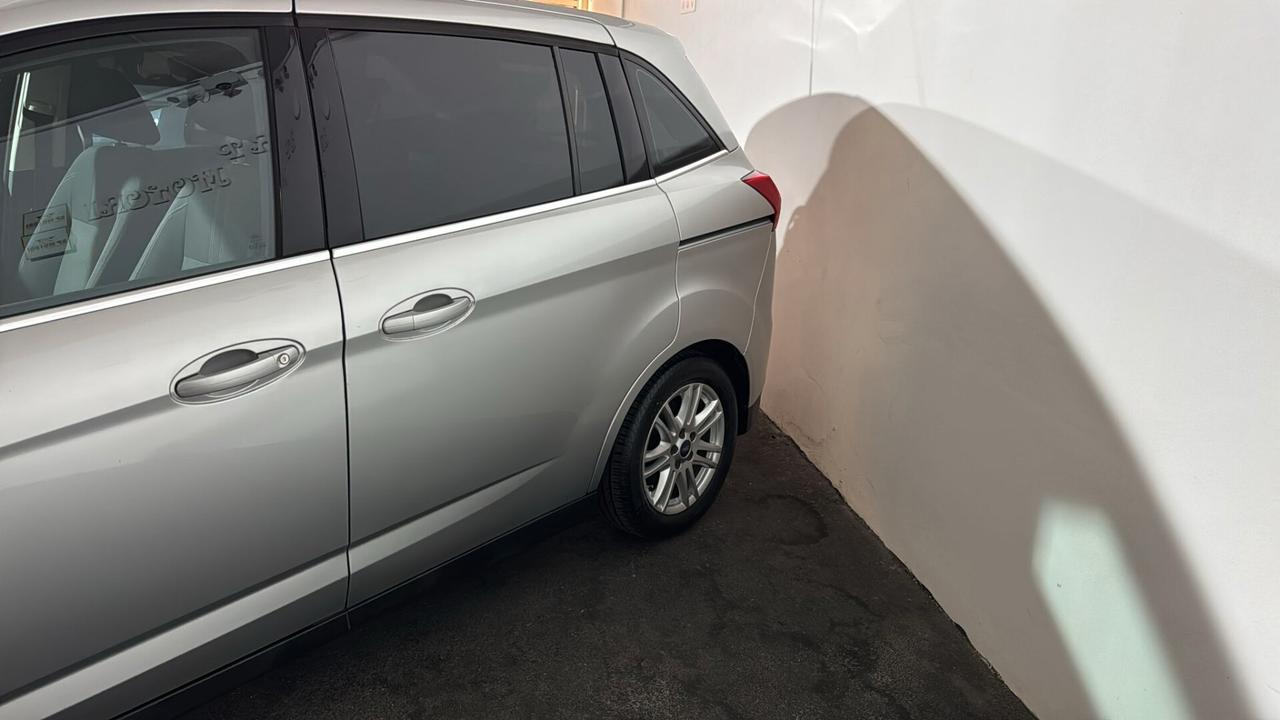 Ford C-Max 1.6 TDCi 115CV Titanium