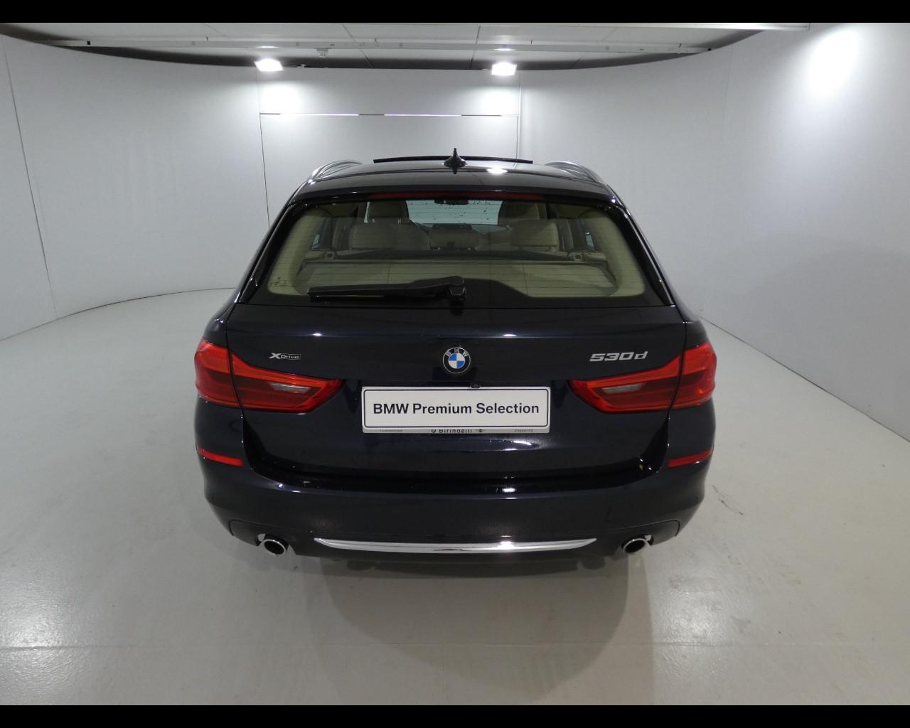 BMW Serie 5(G30/31/F90) - 530d xDrive Touring Luxury