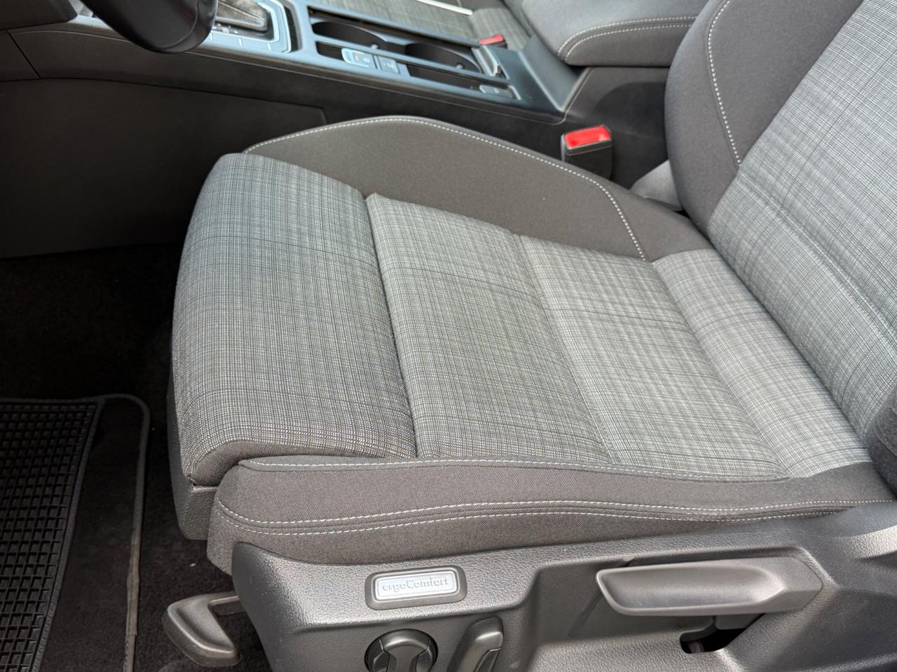Volkswagen Passat Variant 2.0 TDI SCR 122 CV EVO DSG Business