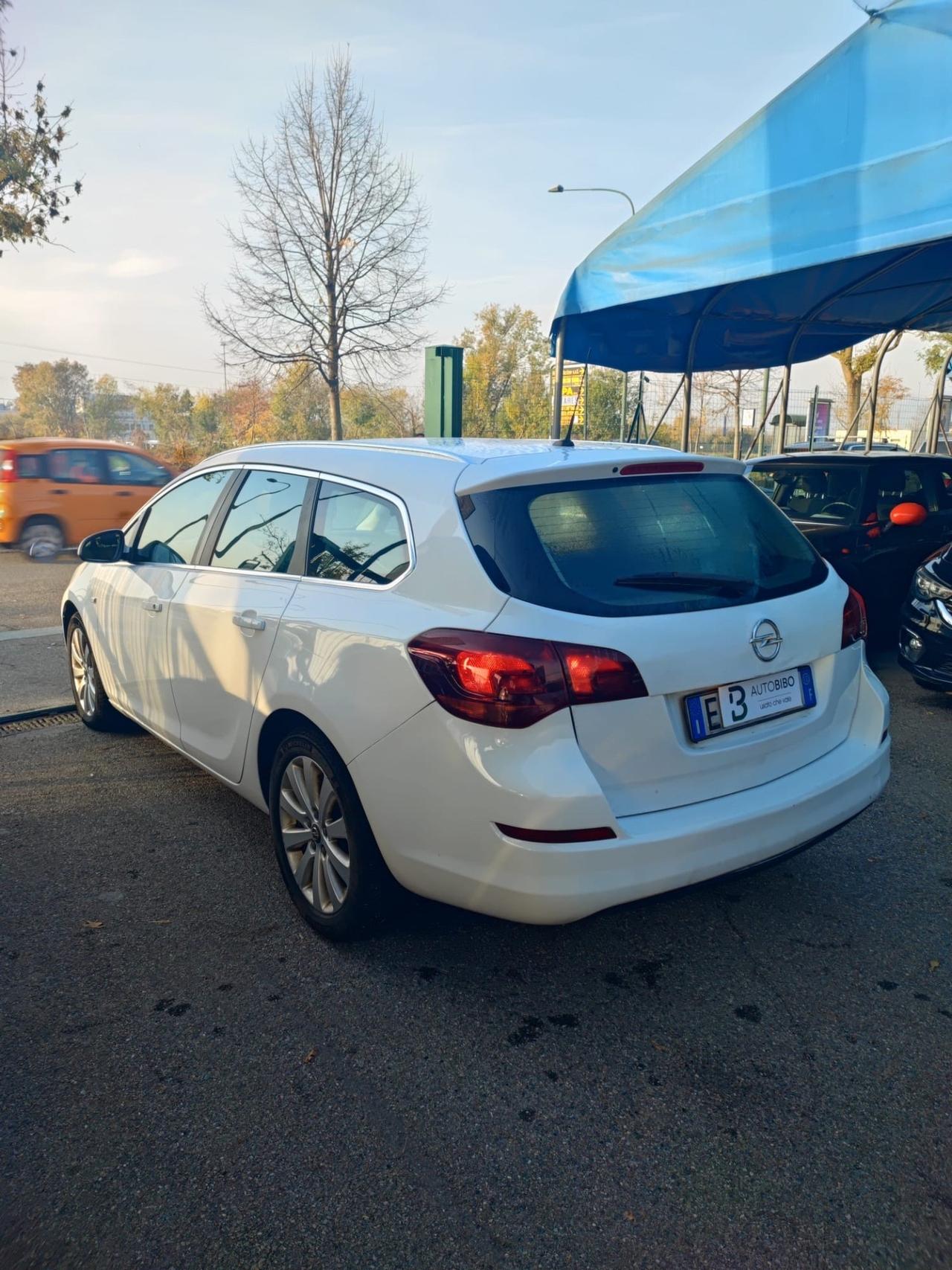 Opel Astra 1.7 CDTI 110CV Sports Tourer Cosmo