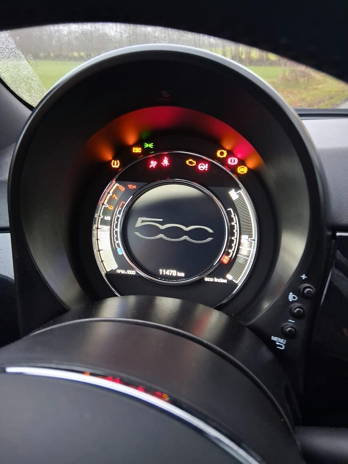 Fiat 500 1.0 Hybrid Dolcevita navi