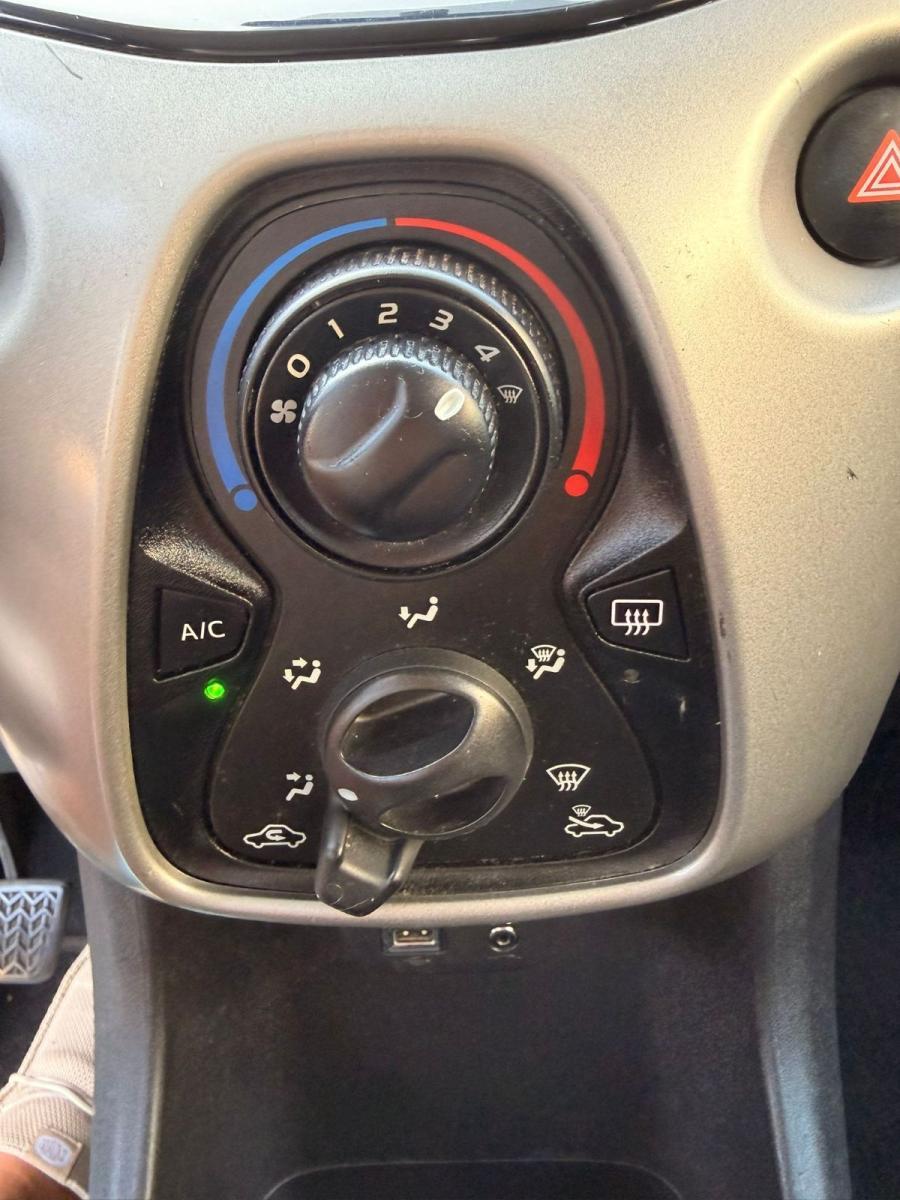 PEUGEOT - 108 - VTi 68 CV 5 porte Allure TOP!