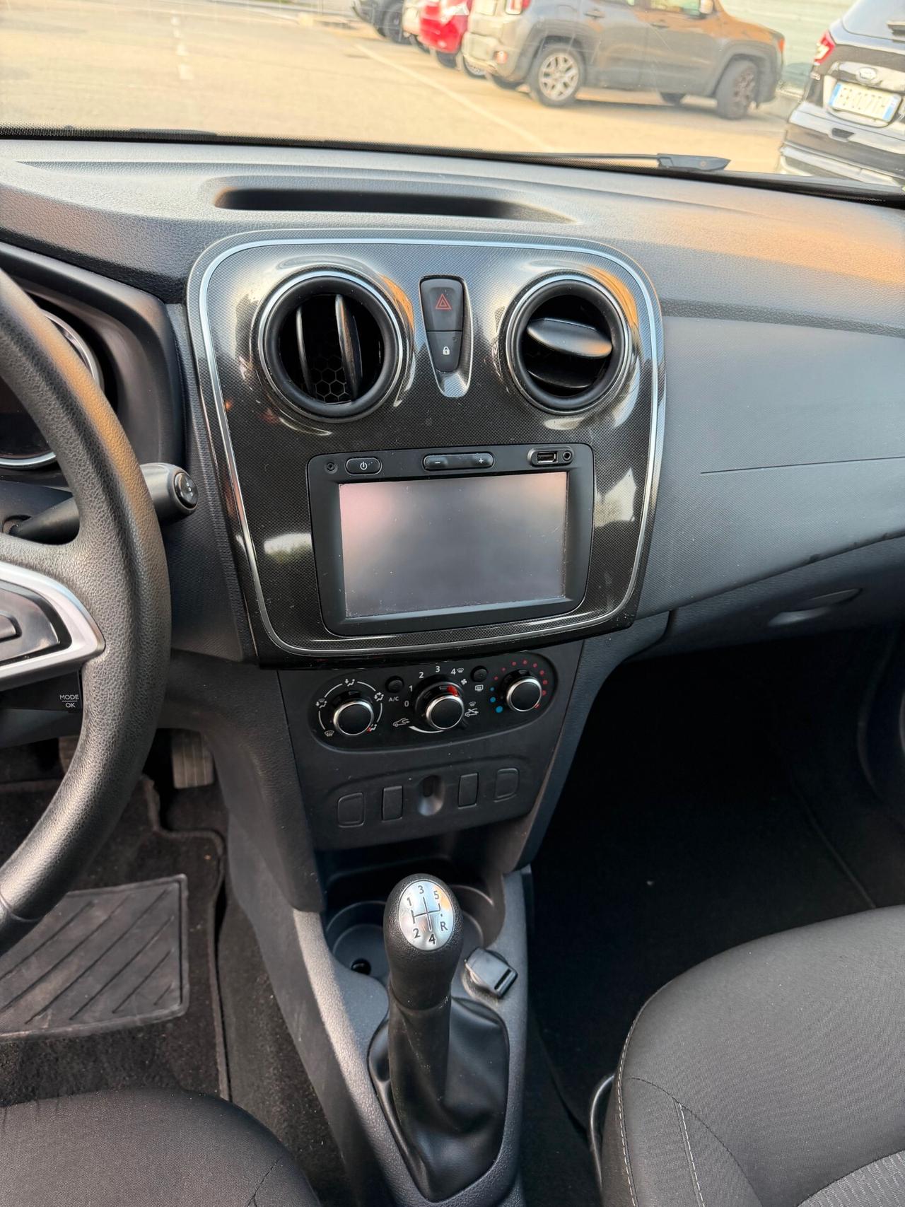 Dacia Sandero 1.5 dci - NEOP. - NAV. - 12 MESI DI GARANZIA -