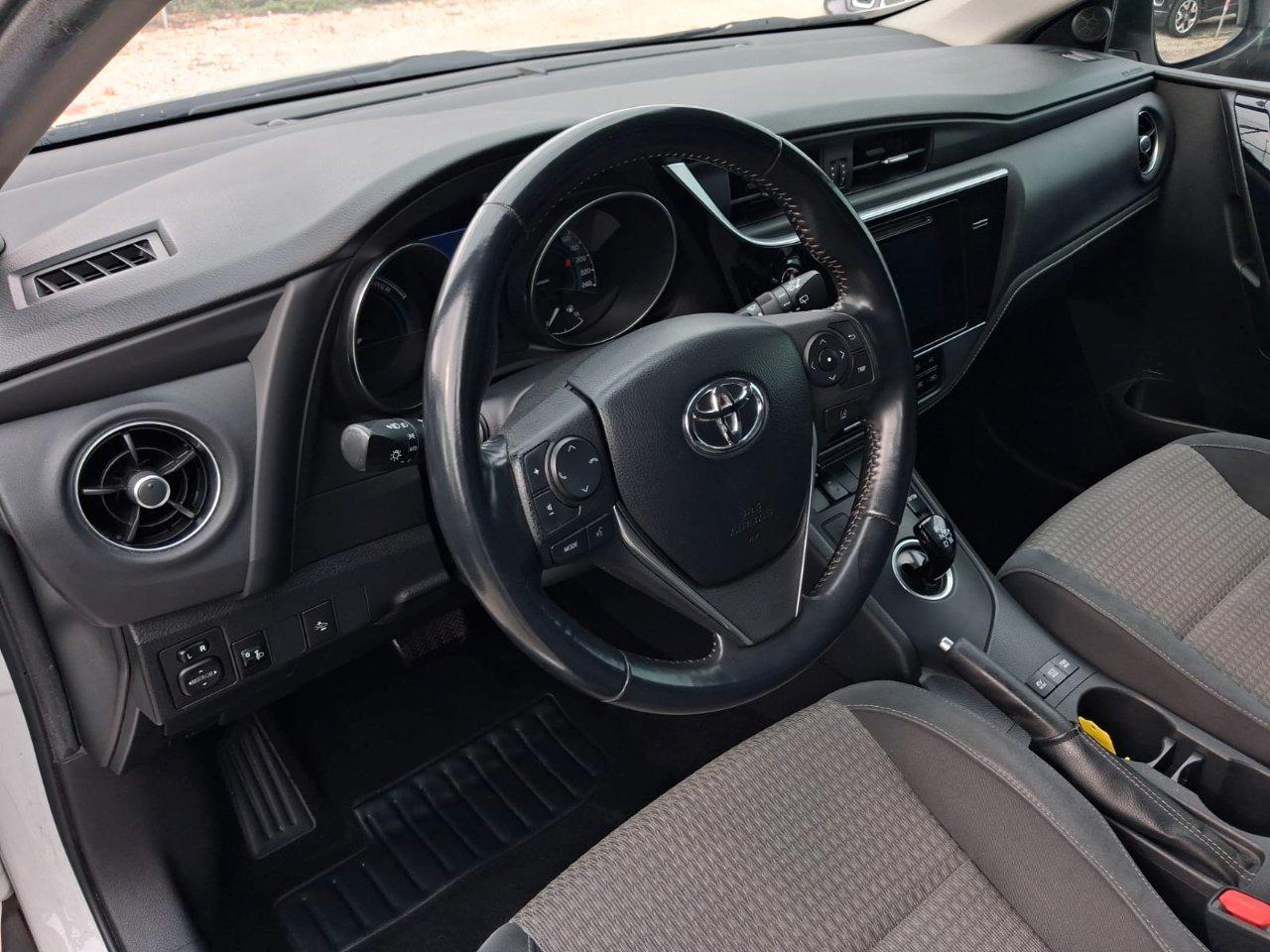 Toyota Auris 5 Porte 1.8h Style cvt