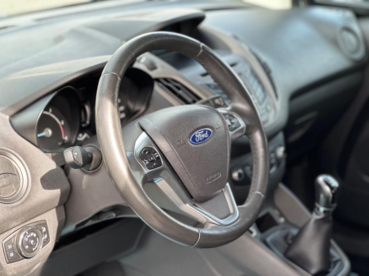 Ford Tourneo Courier 1.5 TDCI 75 CV Titanium