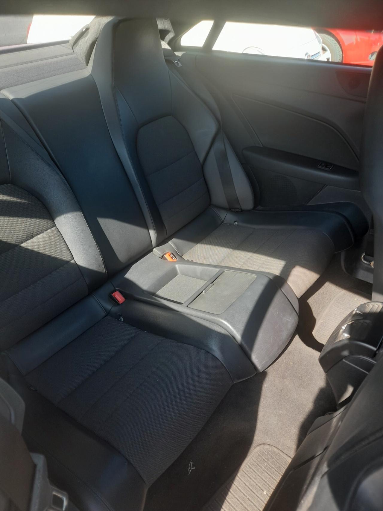 Mercedes-benz E 220 CDI BlueEFFICIENCY Avantgarde