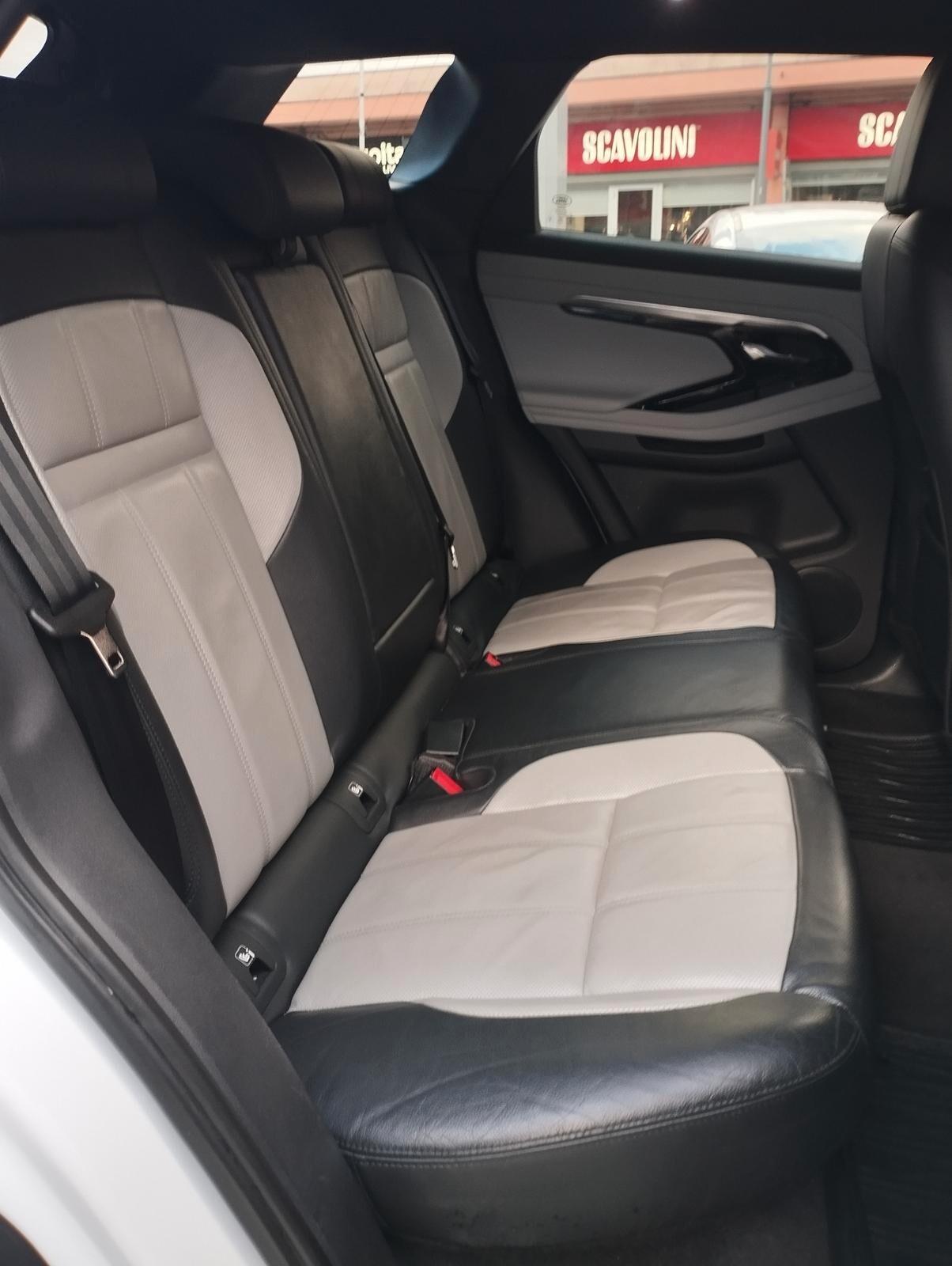 Land Rover Range Evoque 2.0D I4-L.Flw 150CV AWD Auto R-Dynamic SE