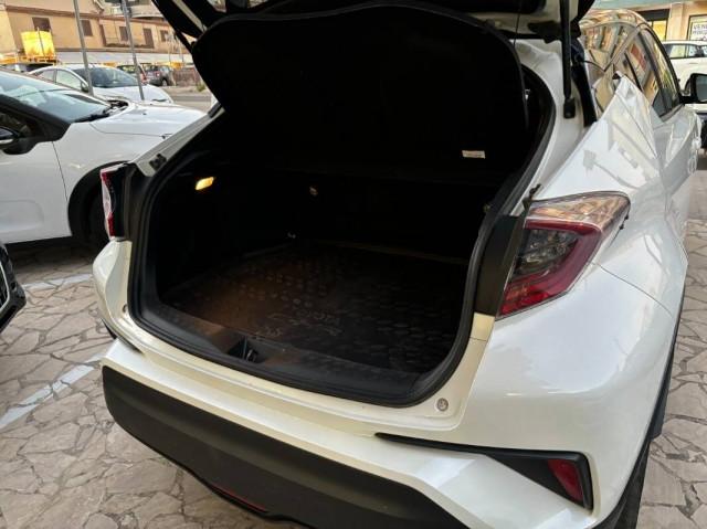 Toyota C-HR 1.8h Style 2wd e-cvt