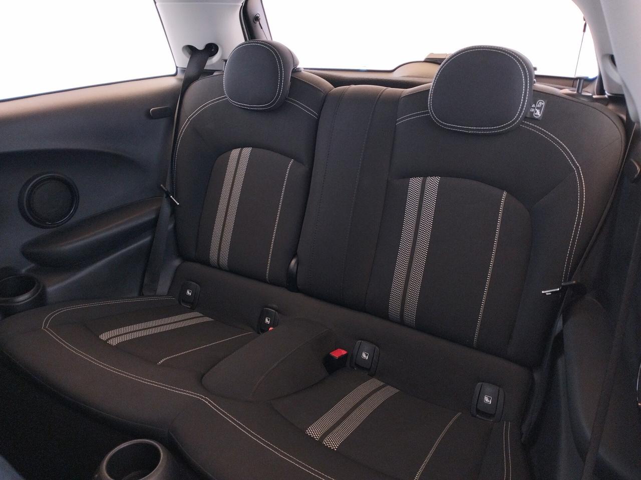 Mini Full Electric Cooper SE Classic - NEOPATENTATI