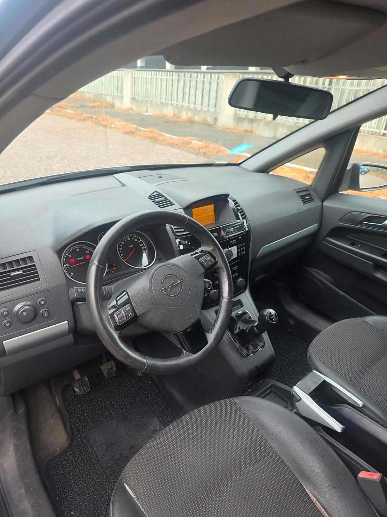 Opel Zafira 1.9 16V CDTI 150CV Cosmo