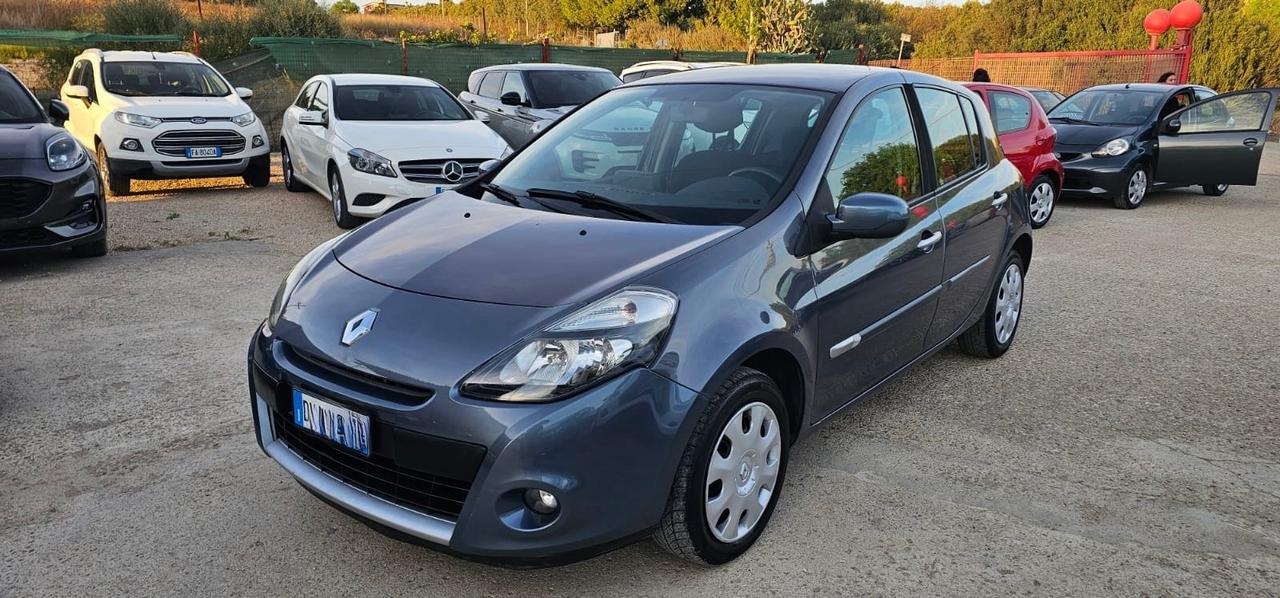 Renault Clio 1.2 16V 5 porte Luxe
