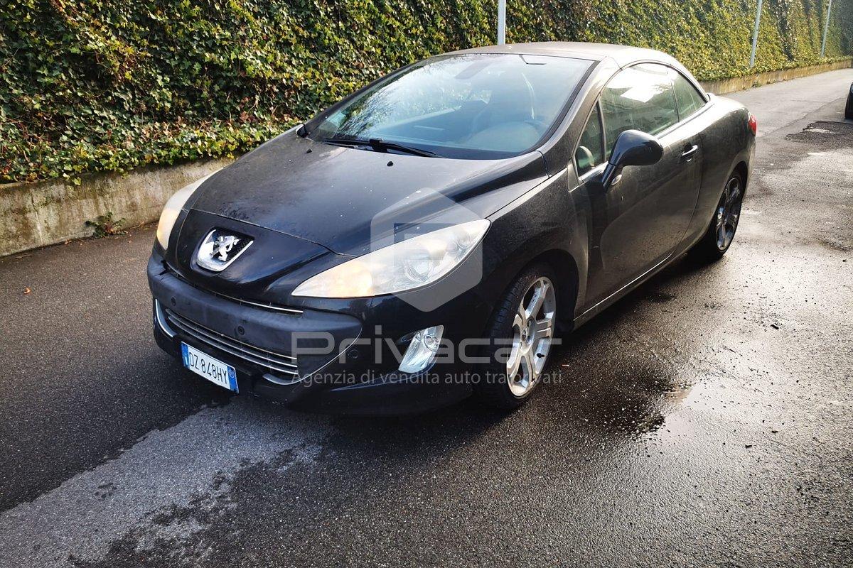 PEUGEOT 308 2.0 HDi 136CV CC aut. Féline