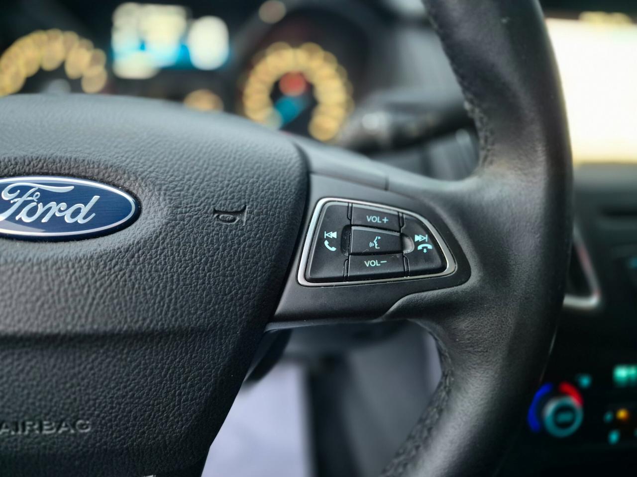 Ford Focus 1.6 120 CV GPL Titanium