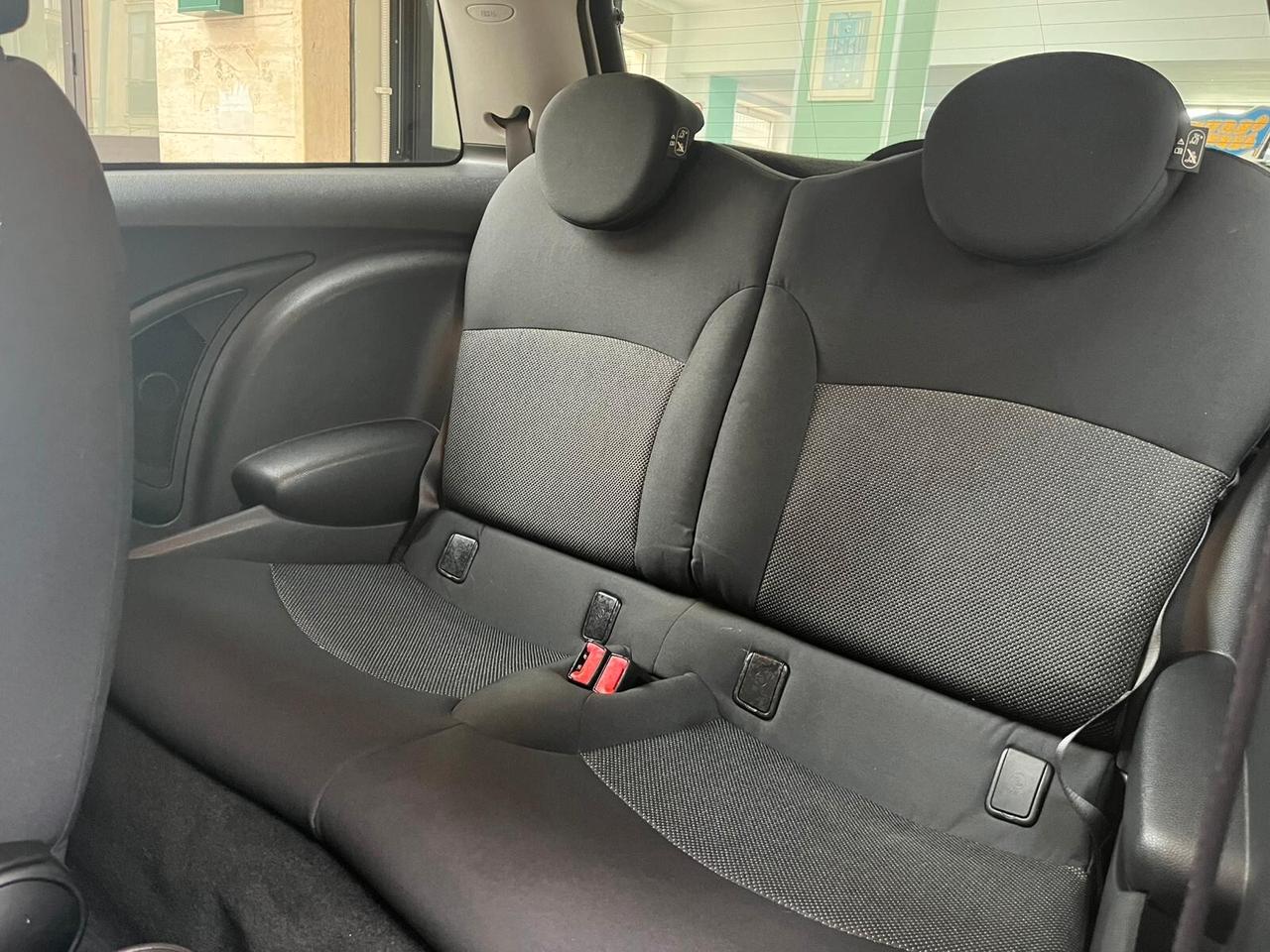 Mini Cooper 1.6D - 165000km! - 2007