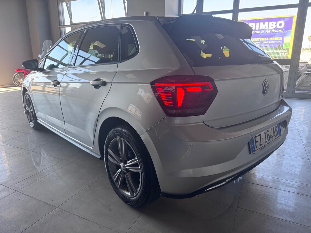 VOLKSWAGEN POLO R-LINE TGI METANO MY2020