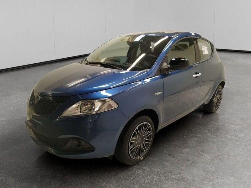 Lancia Ypsilon 1.0 firefly hybrid Oro s&s 70cv