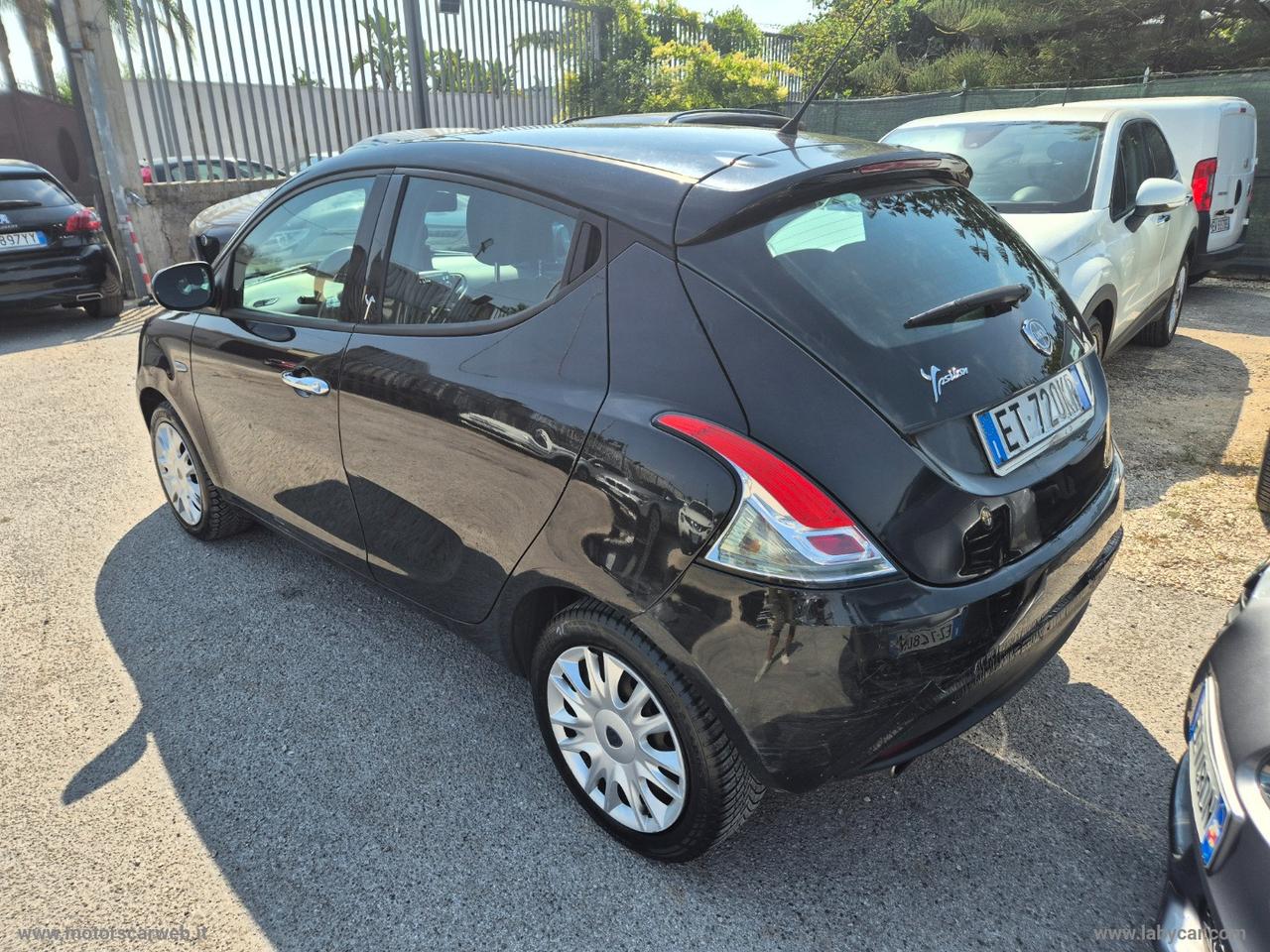 LANCIA Ypsilon 1.2 69 CV 5p. S&S Silver