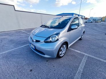 Toyota Aygo 1.0 12V VVT-i 3P. Sol - 2007