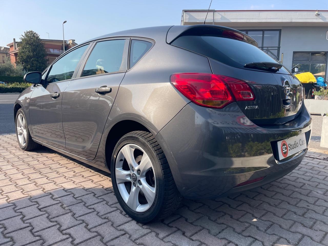 Opel Astra 1.7 CDTI 110CV 5 porte Cosmo