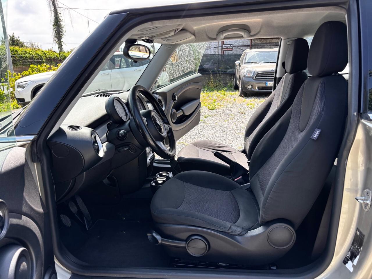 Mini Mini 1.6 16V Cooper D