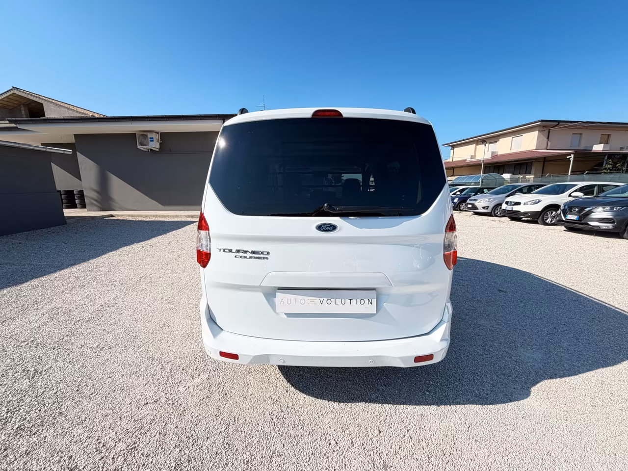 Ford Tourneo Courier 1.5 TDCI 95 cv 136.705 km unico proprietario autocarro