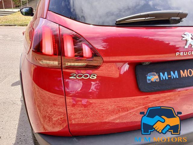 PEUGEOT 2008 110 cv EAT6 S&S automatica Black Matt!