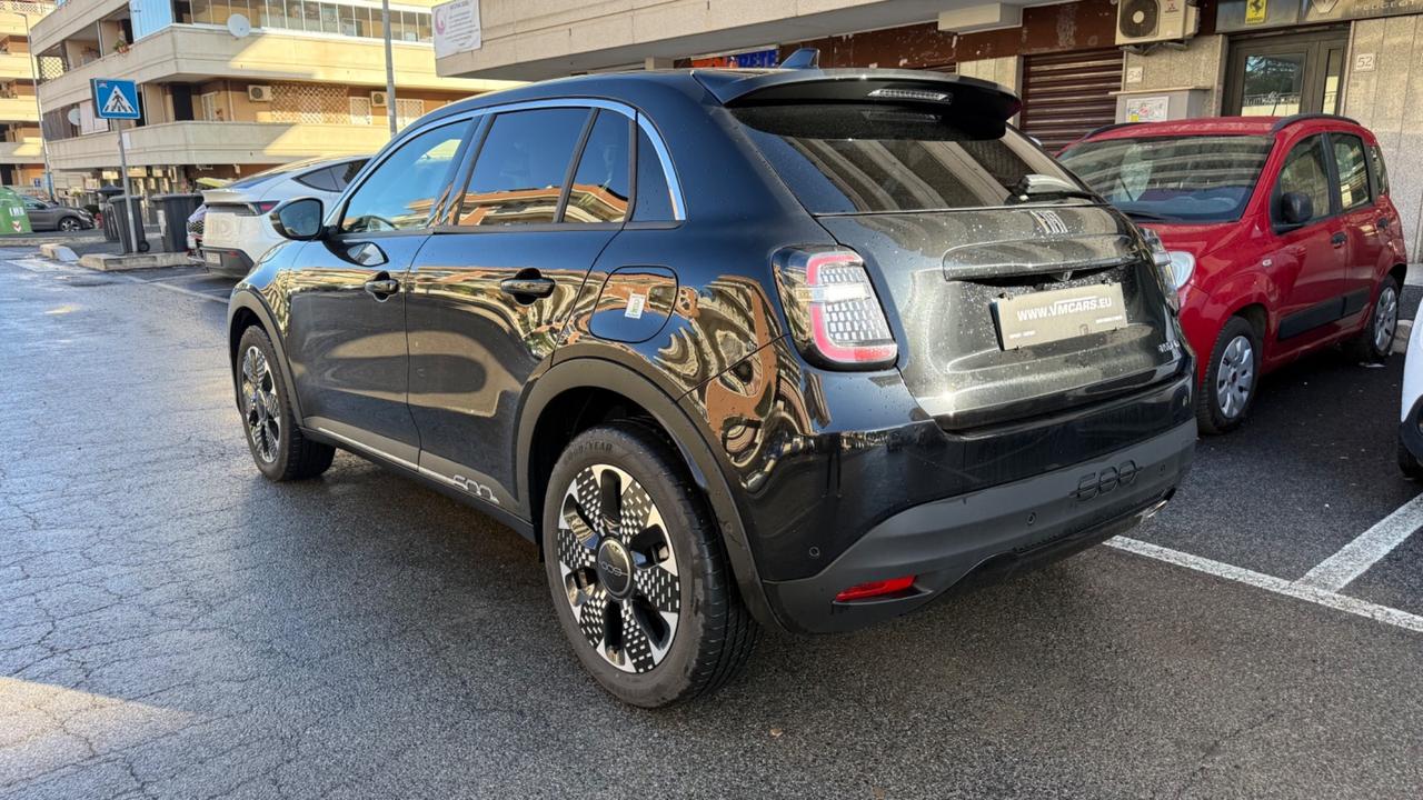 Fiat 600 Hybrid 110 CV DCT MHEV La Prima LED NAVI KAMERA PELLE PDC CERCHI 18 SEDILI ELETTRICI RISCALDATI