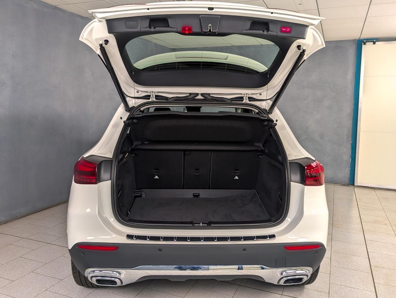 Mercedes-Benz 180 Automatic Progressive Advanced