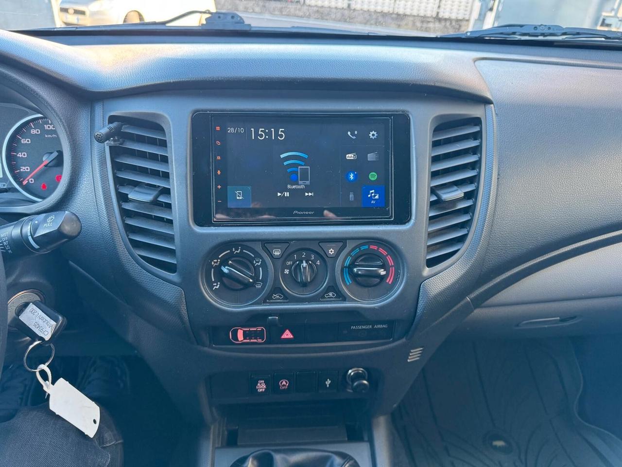 Mitsubishi L200 2.4 DI-D/154CV Double Cab Intense