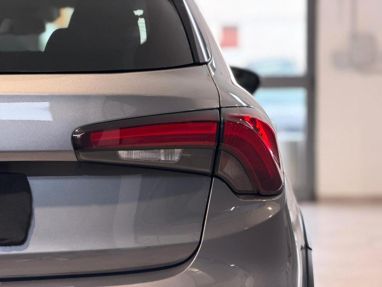 Fiat Tipo 1.6 Mjt S&S 5 porte Cross