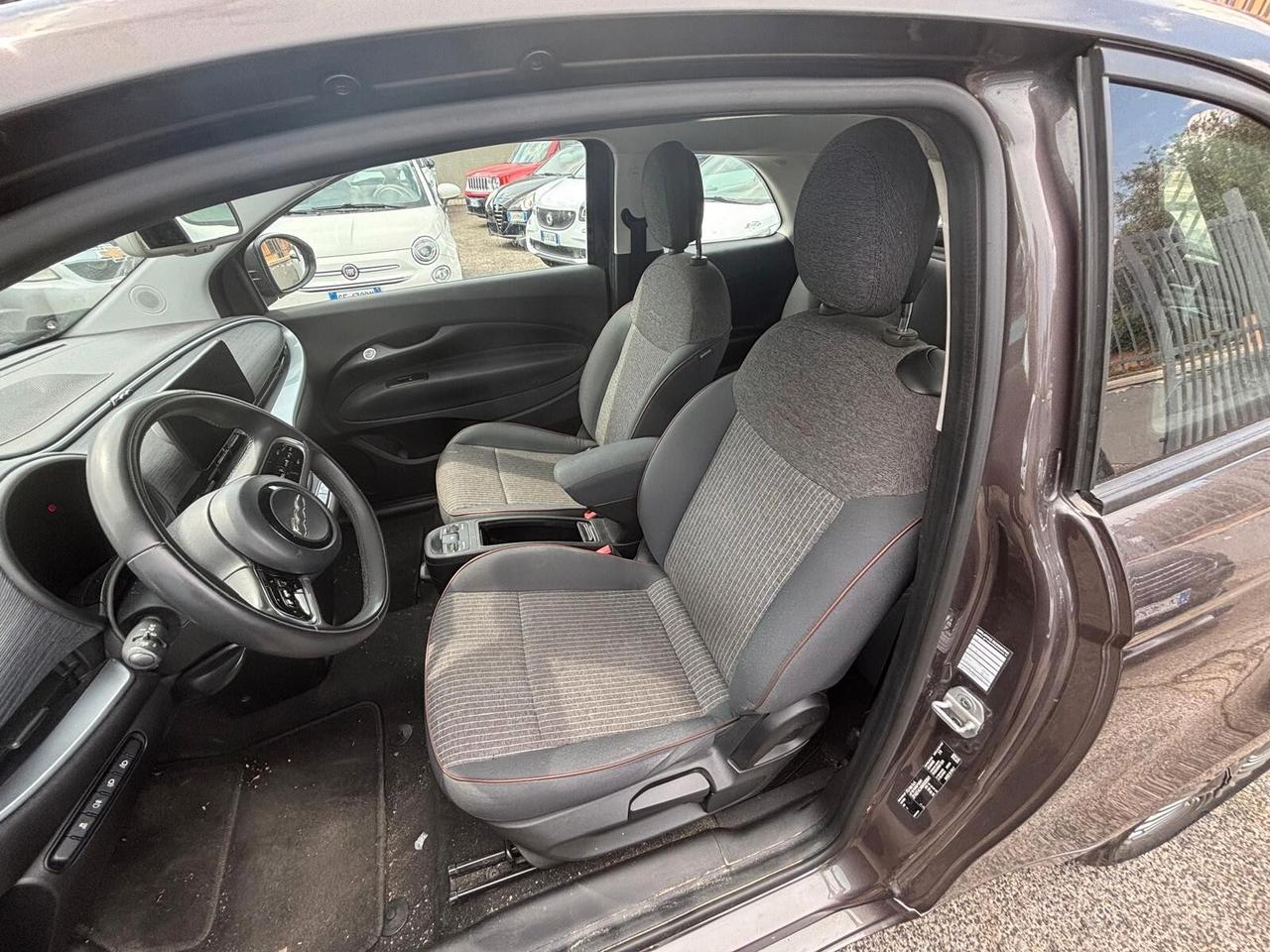 Fiat 500 500e Berlina 42 kWh La Prima