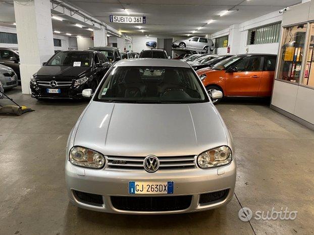 Volkswagen Golf R32 5 porte