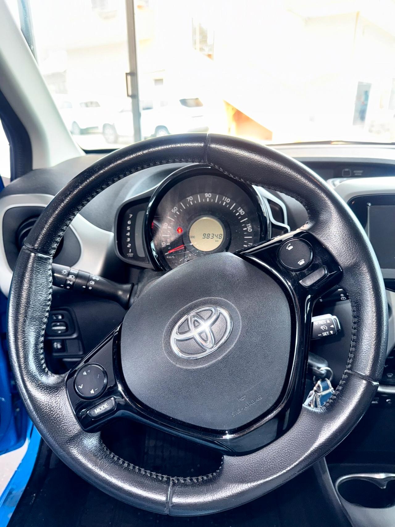 Toyota Aygo 1.0 VVT-i 69 CV 5 porte x-play imm.2017