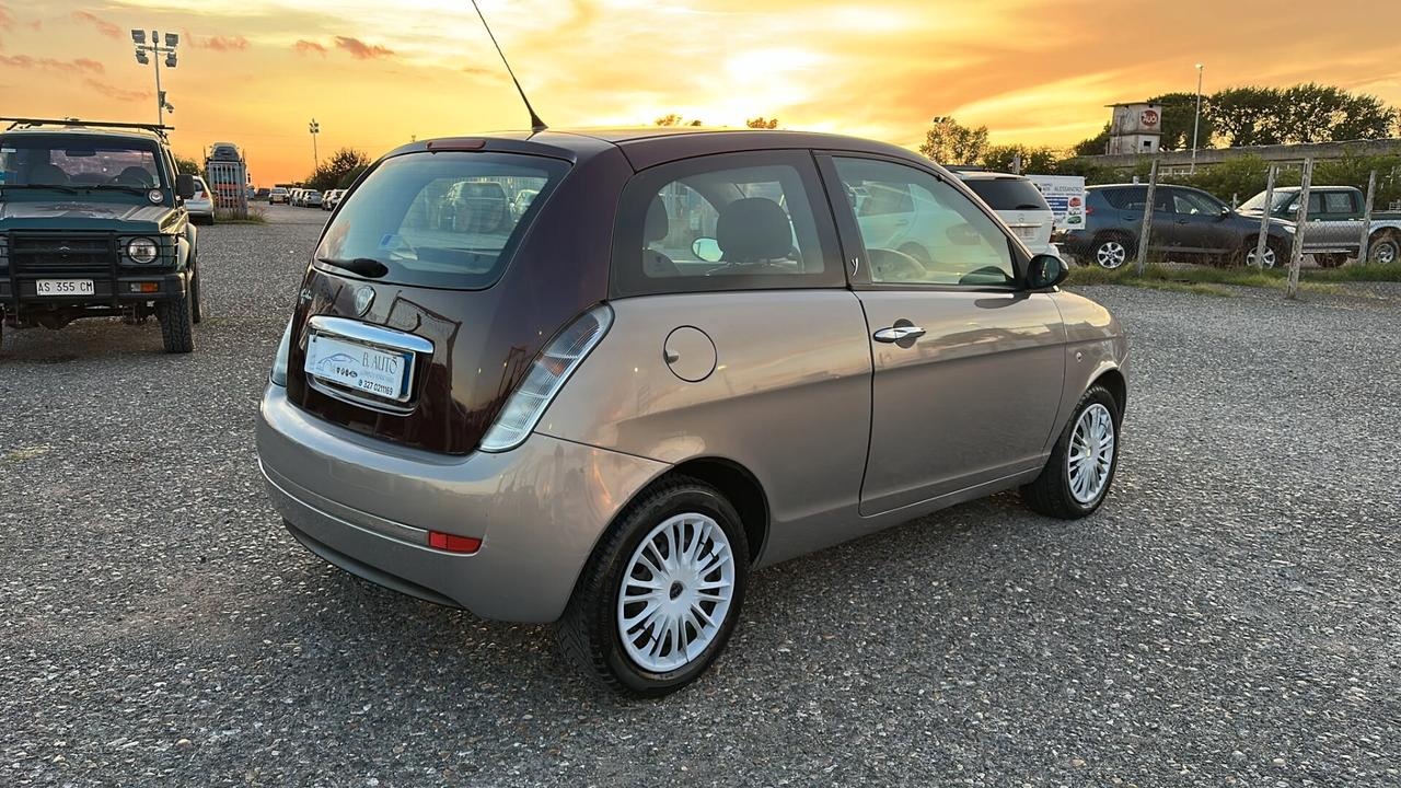 Lancia Ypsilon 1.2 Argento
