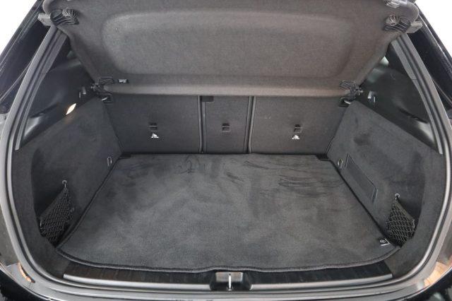 MERCEDES-BENZ CLA sse GLA GLA 180 d Automatic Business
