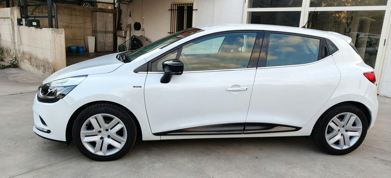 Renault Clio dCi 8V 90 CV 5 porte Duel