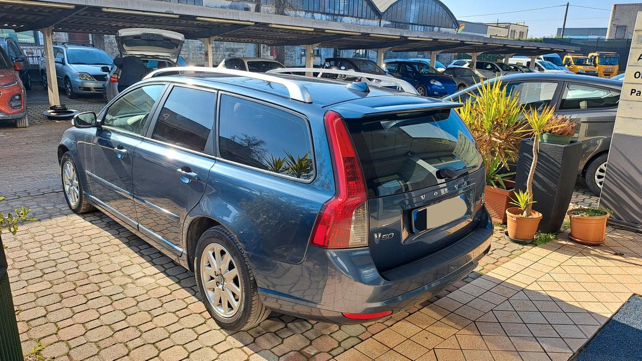 Volvo V50 1.6 D cat Momentum OK NEO PATENTATI